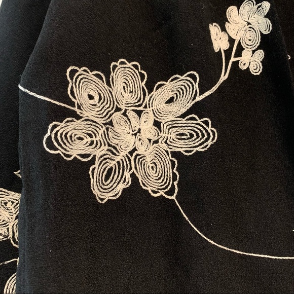 Lira | Embroidered Open Blazer/Jacket - Picture 7 of 14